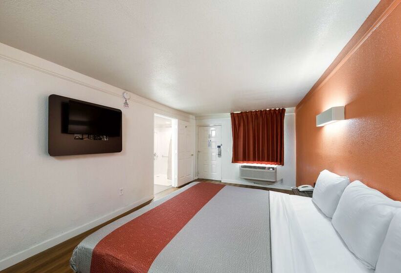 Motel 6dallas, Tx  Farmers Branch