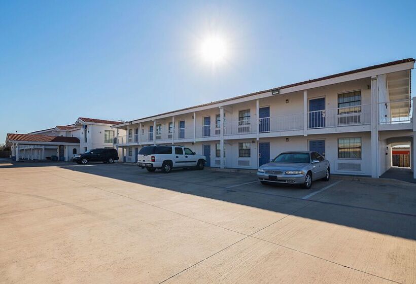 Motel 6grand Prairie, Tx  Interstate 30