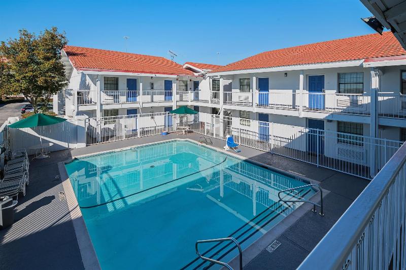 Motel 6grand Prairie, Tx  Interstate 30