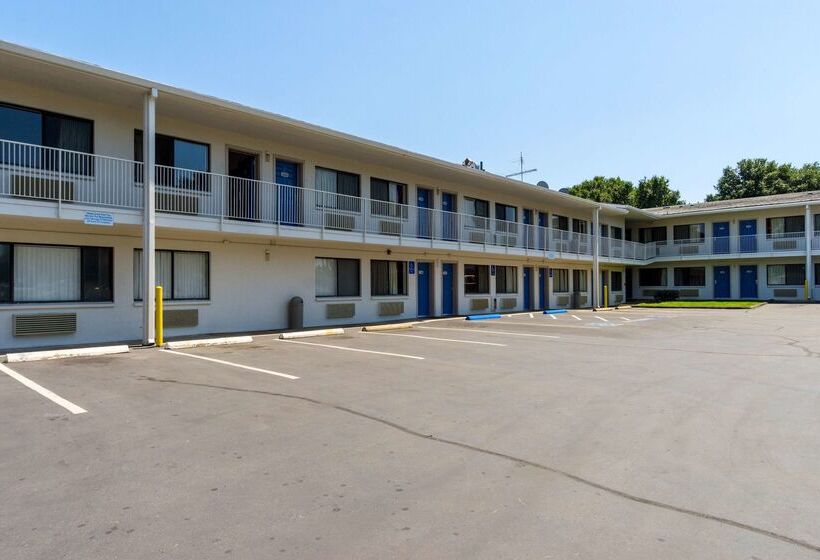 Motel 6redding, Ca  Central