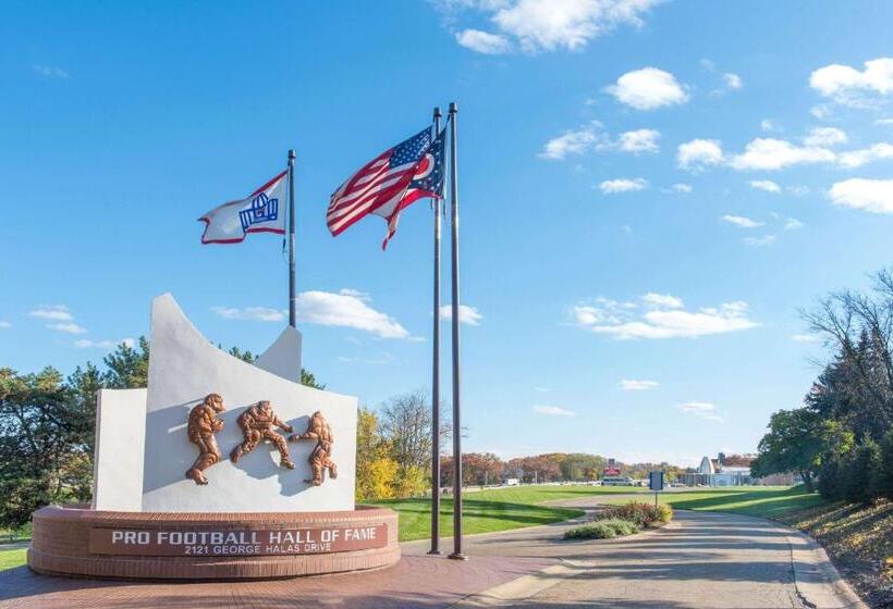 モーテル Knights Inn Canton