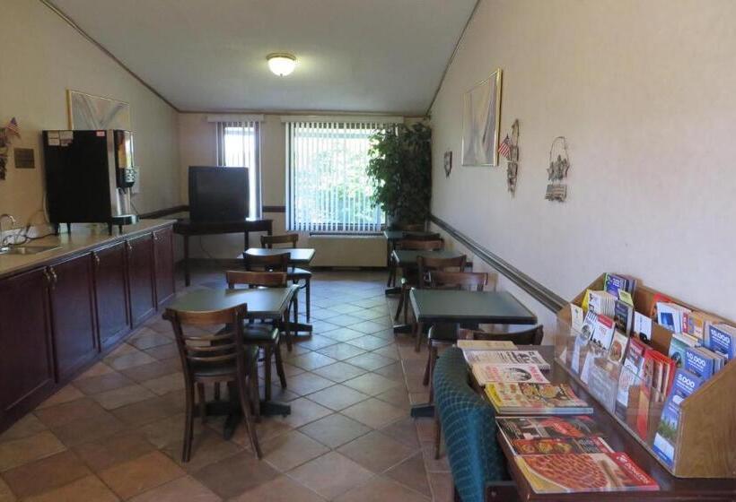 モーテル Knights Inn Canton