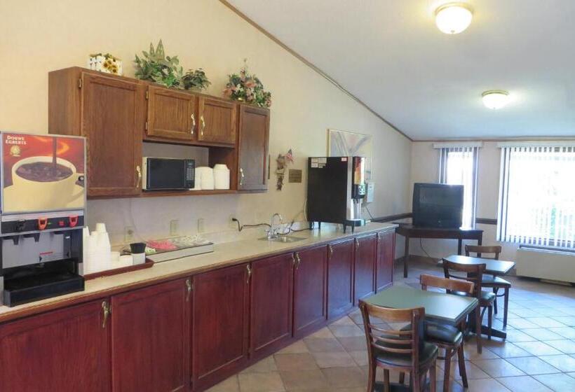 モーテル Knights Inn Canton