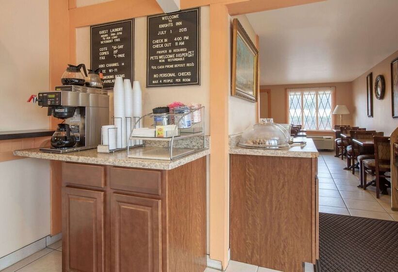 فندق على الطريق Knights Inn Greensburg