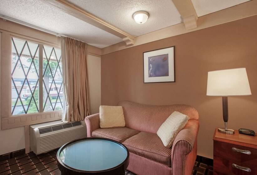 فندق على الطريق Knights Inn Greensburg