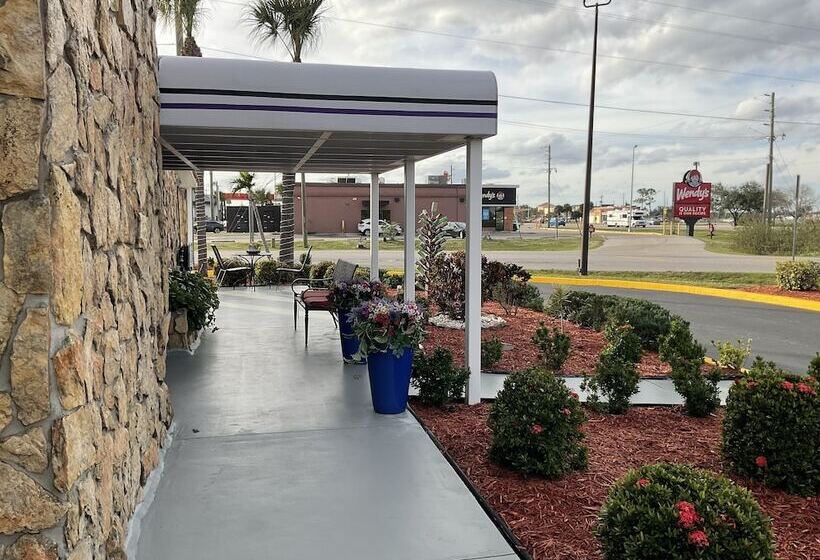 فندق على الطريق Knights Inn Punta Gorda