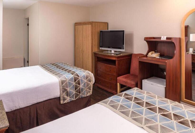 מוטל Laurel Inn & Conference Center