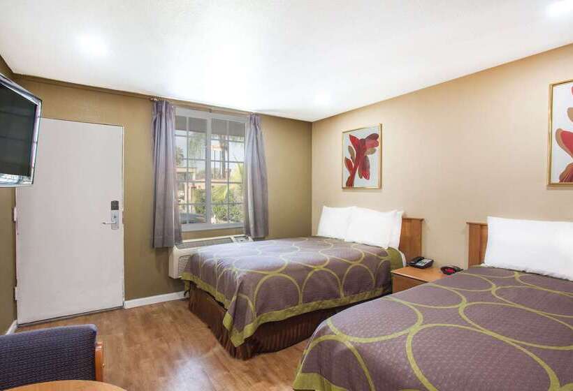 فندق على الطريق Super 8 By Wyndham Redlands/san Bernardino