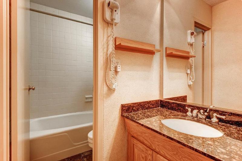 Mountain Chalet Snowmass