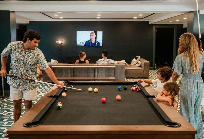 Outrigger Kona Resort And Spa