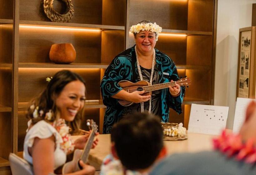 Outrigger Kona Resort And Spa