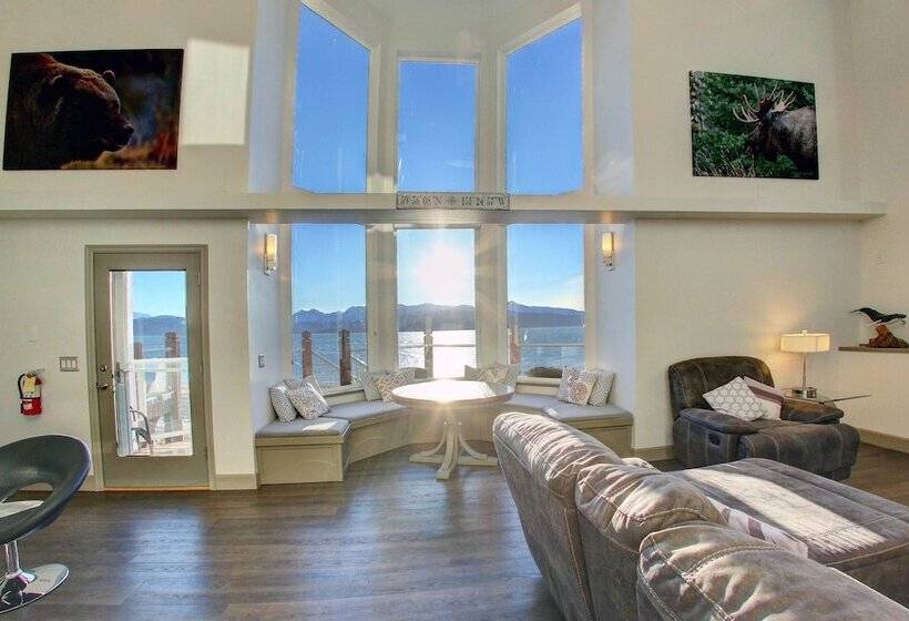 منتجع Land S End