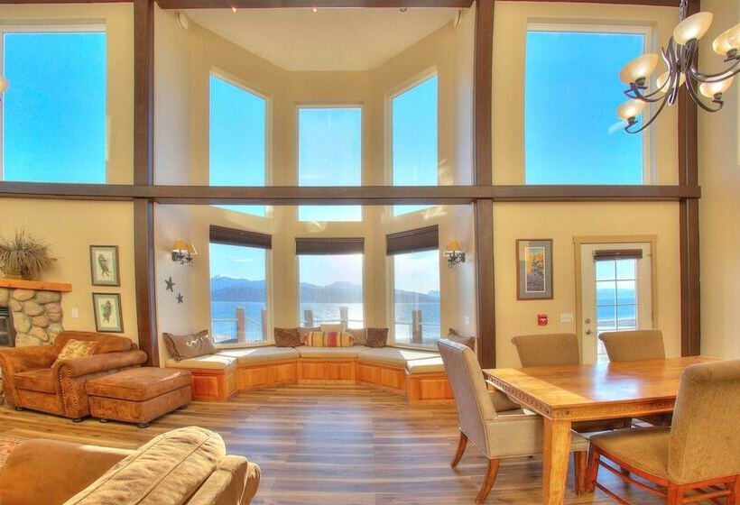 منتجع Land S End