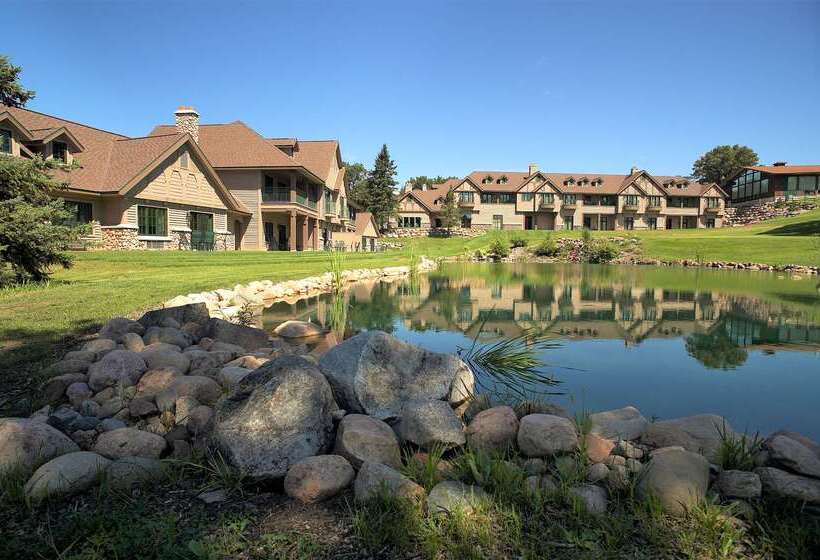 منتجع Maddens On Gull Lake