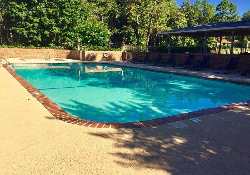 منتجع Mid Pines Inn & Golf Club 