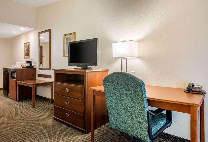 منتجع Quality Inn & Suites Tarpon Springs South