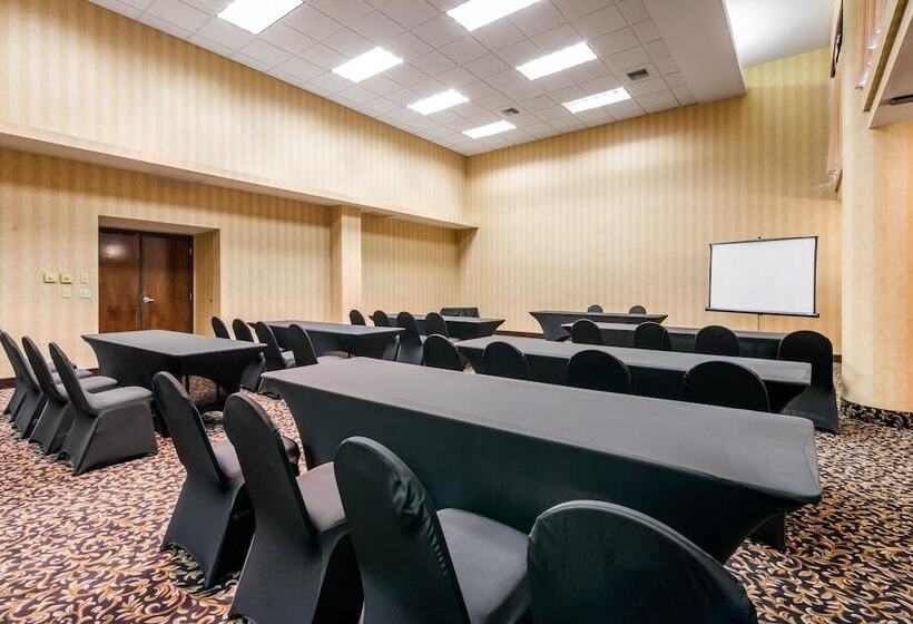 منتجع Quality Inn & Suites Tarpon Springs South