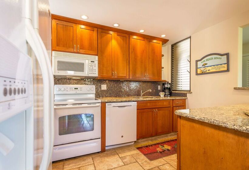 リゾートホテル Wailea Elua Village   Coraltree Residence Collection