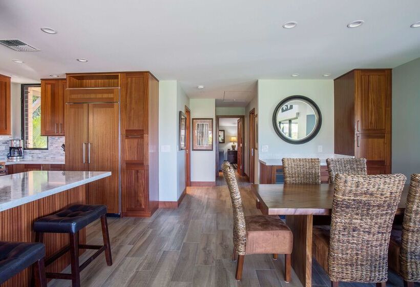 リゾートホテル Wailea Elua Village   Coraltree Residence Collection