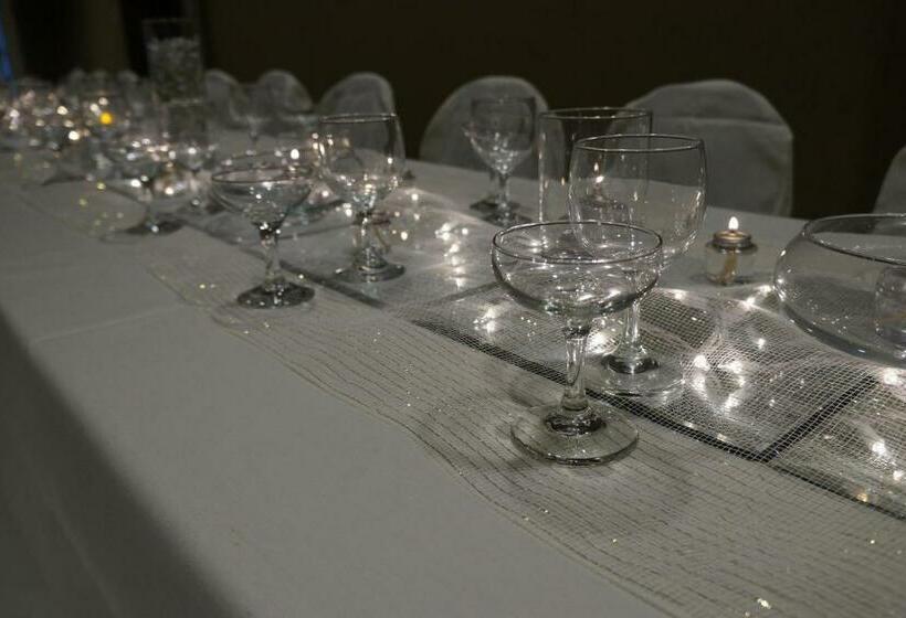 The Biltmore Hotel & Suites Main Avenue