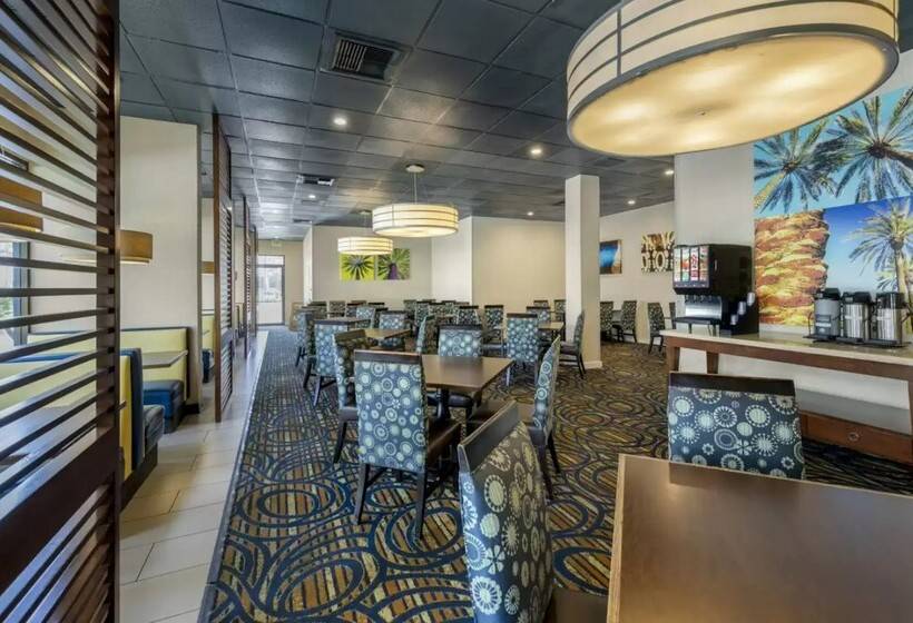 Clarion Hotel Anaheim Resort