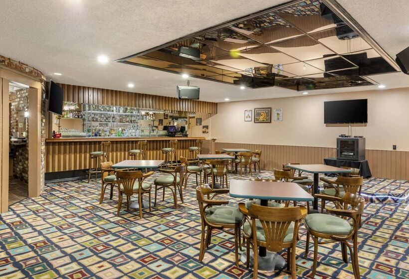 Clarion Hotel Anaheim Resort