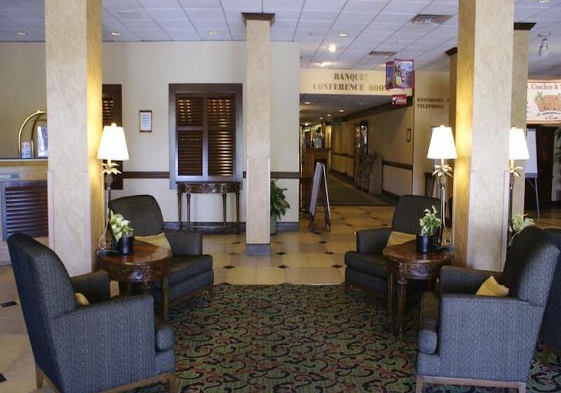 Clarion Hotel Anaheim Resort