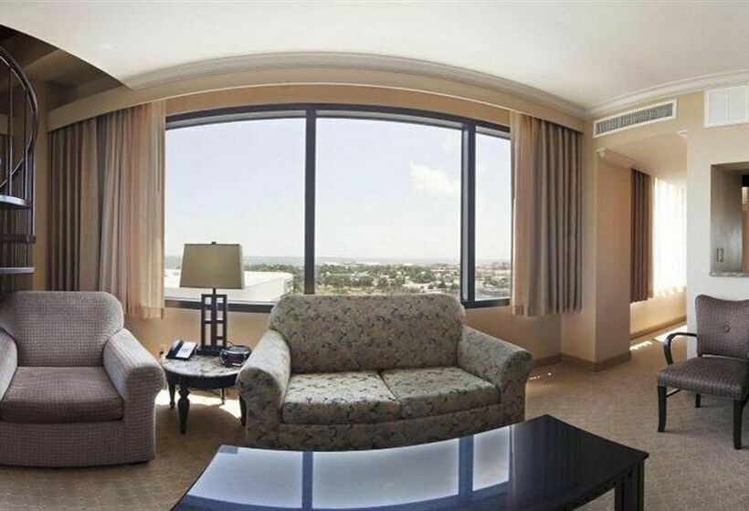 Pensacola Grand Hotel