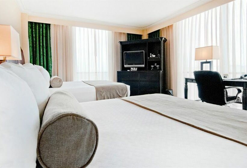 Pensacola Grand Hotel