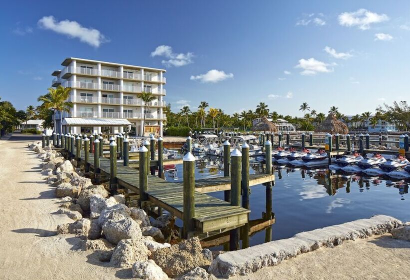 Hadley Resort And Marina