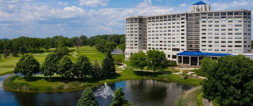 Hilton Chicago/oak Brook Hills Resort & Conference Center