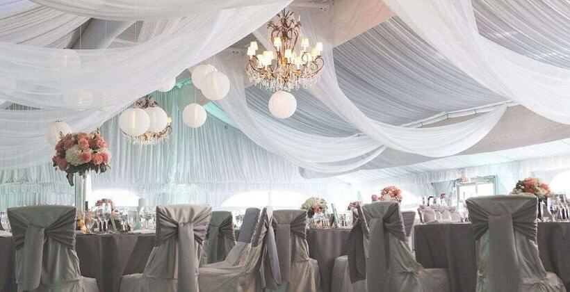 Hilton Chicago/oak Brook Hills Resort & Conference Center