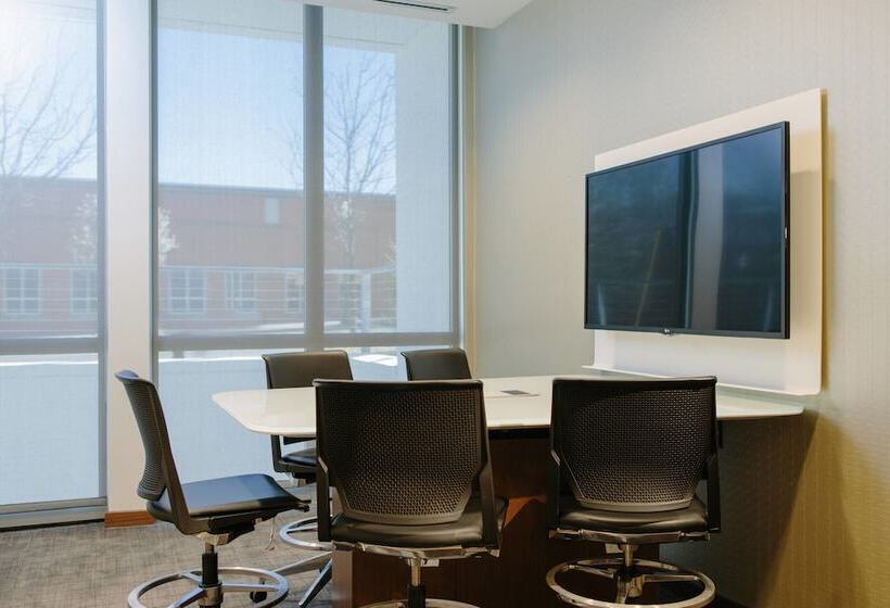 Ac Hotel Kansas City Plaza