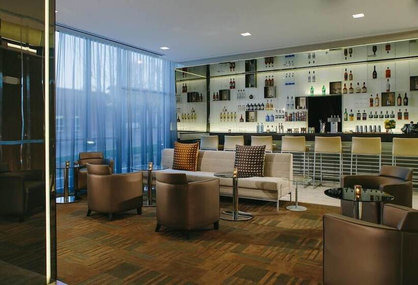 Ac Hotel Kansas City Plaza