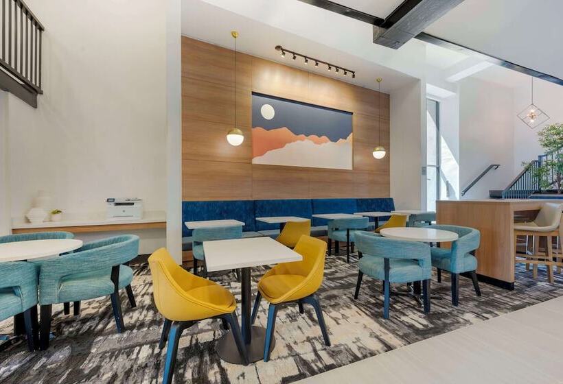 בית מלון כפרי Aiden By Best Western Flagstaff