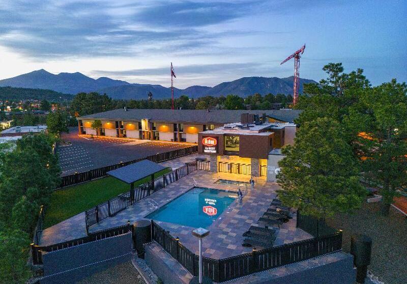 בית מלון כפרי Aiden By Best Western Flagstaff