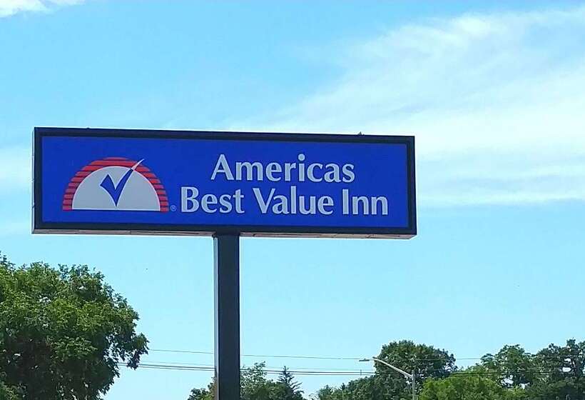 בית מלון כפרי Americas Inn