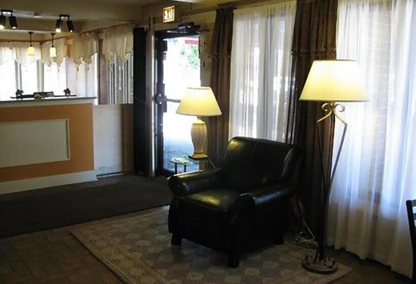 בית מלון כפרי Americas Inn