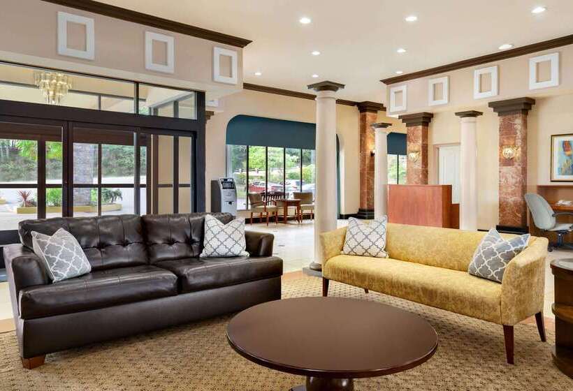 Отель Baymont By Wyndham Bremerton Wa