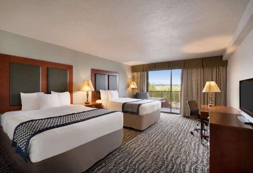 Отель Baymont By Wyndham Bremerton Wa