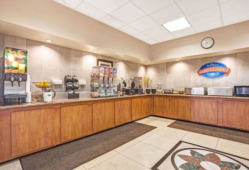 Отель Baymont By Wyndham Bremerton Wa