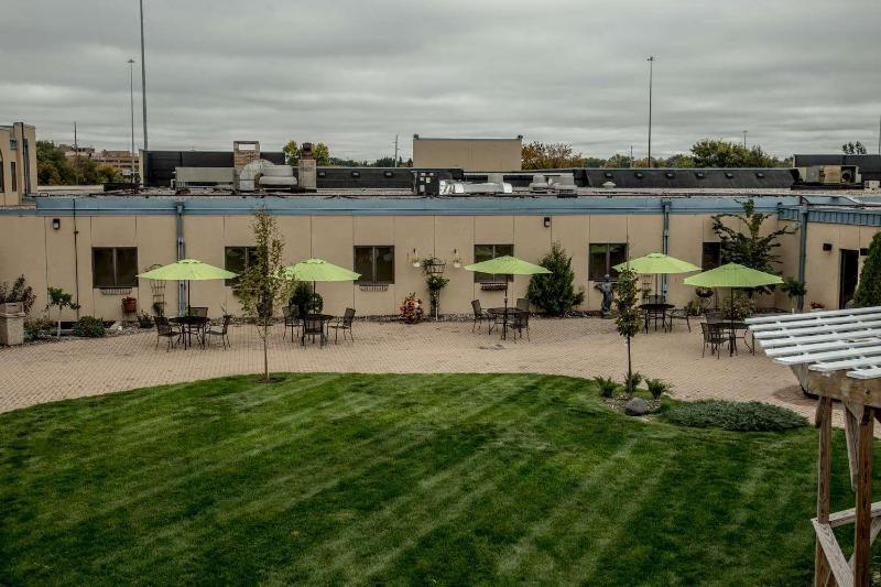 호텔 Baymont By Wyndham Fargo