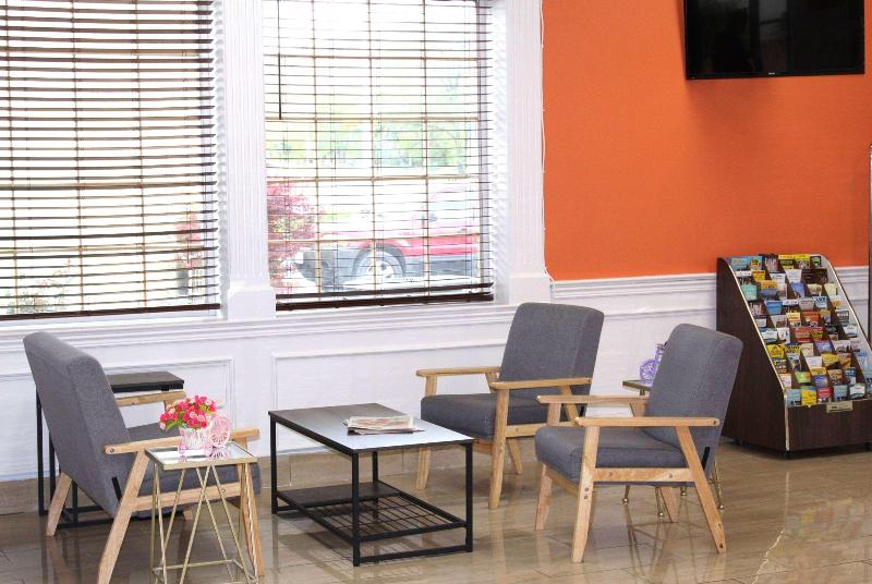 Отель Baymont By Wyndham Front Royal Near Shenandoah National Park