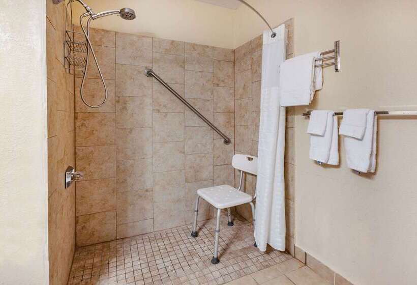 فندق Baymont By Wyndham Perrysburg Toledo