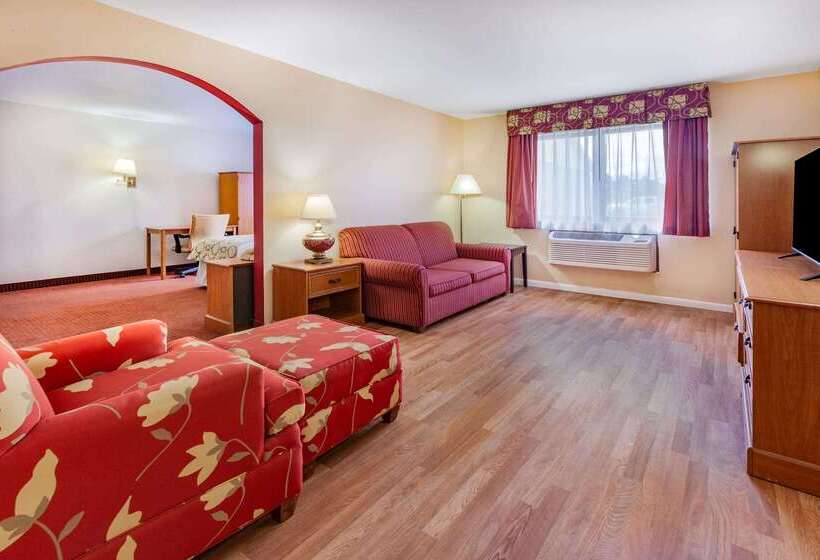 فندق Baymont By Wyndham Perrysburg Toledo