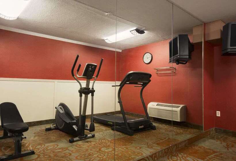 فندق Baymont By Wyndham Salem Roanoke Area