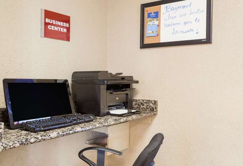 فندق Baymont By Wyndham Sarasota