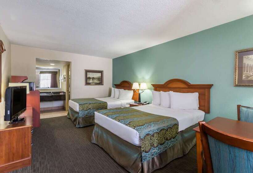 فندق Baymont By Wyndham Sarasota