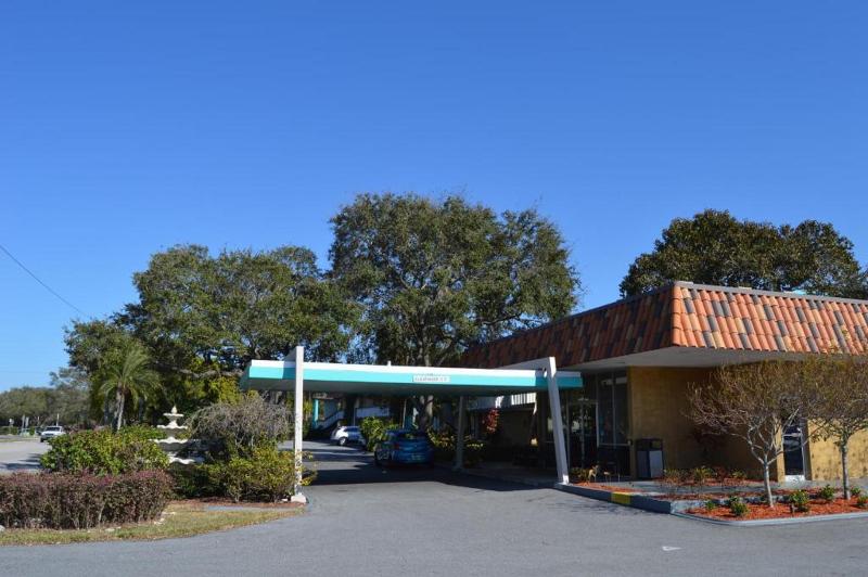 בית מלון כפרי Baymont By Wyndham Sarasota