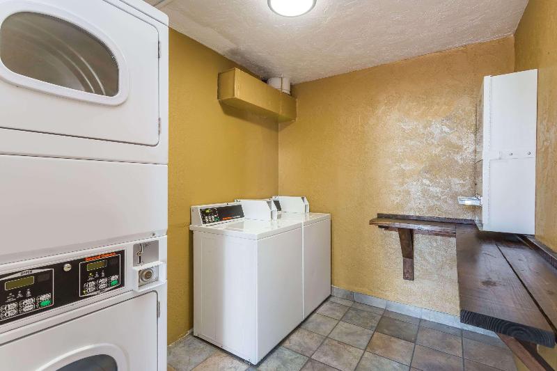 בית מלון כפרי Baymont By Wyndham Sarasota